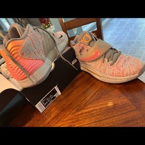 Nike - KD14 Men’s or Women’s Basketball Hightops